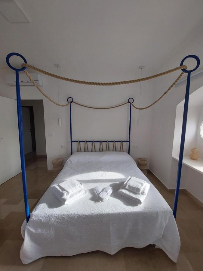 Palazzo Accinni B&B Monopoli Exterior foto